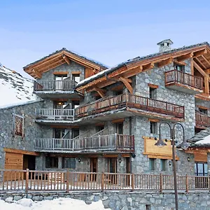 4* Отель L'aigle Du Montana By Les Etincelles